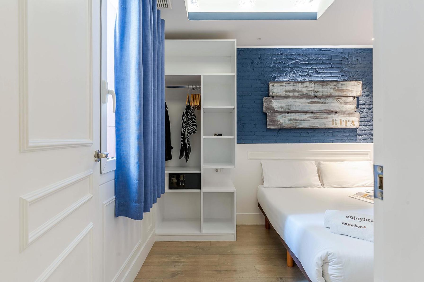 Enjoybcn Colon Apartments Barcelona Bagian luar foto