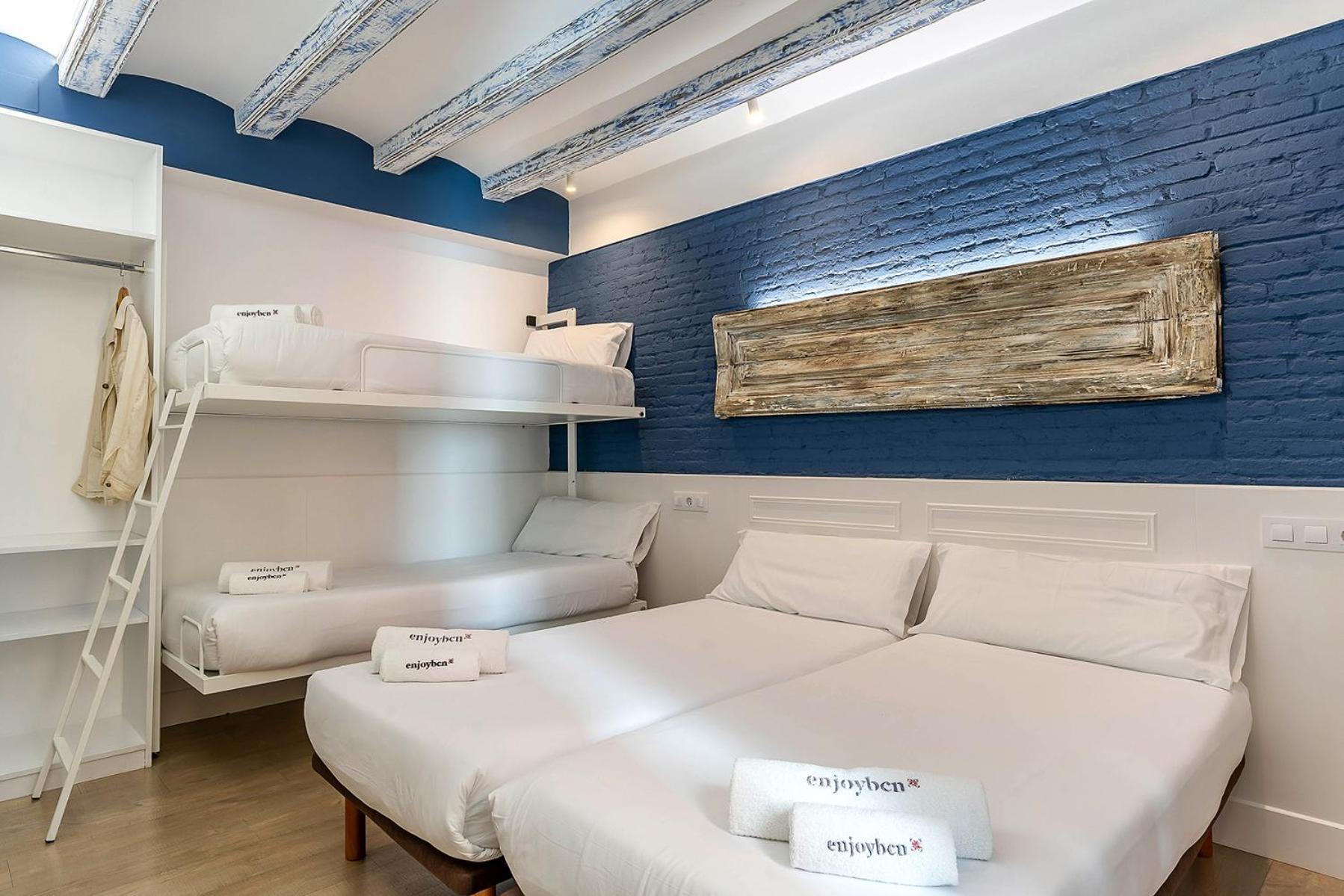 Enjoybcn Colon Apartments Barcelona Bagian luar foto